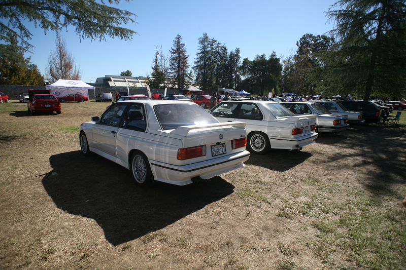 Illustration for article titled SoCal Vintage BMWs: Where the turn-signal-using BMW owners come to play